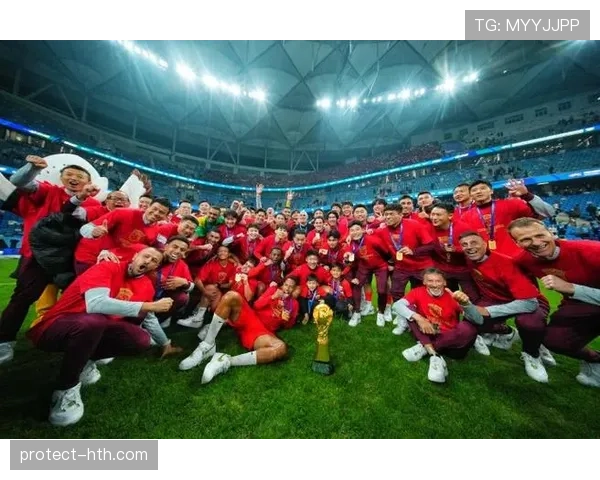 足球明星盛典精彩纷呈，经典瞬间点燃新赛季热情