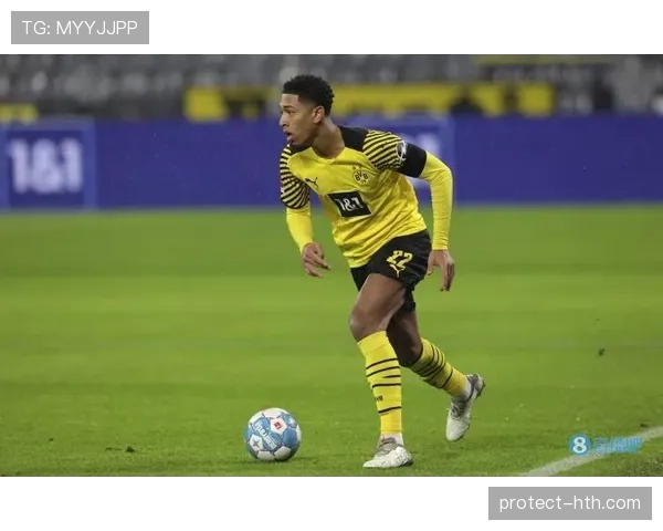 贝林厄姆国家队队长潜力显现，近期表现稳健备受期待